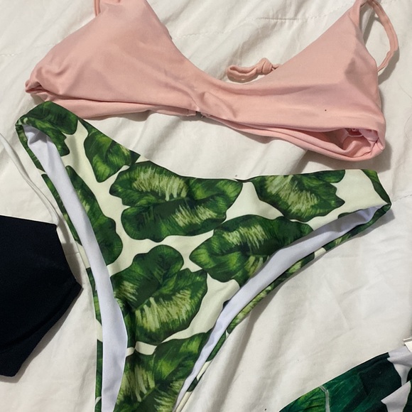 Assorted Victoria’s Secret bikinis size S - Picture 5 of 8